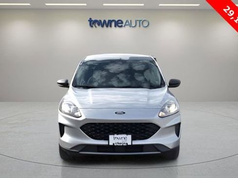 Used 2022 Ford Escape SE image 8