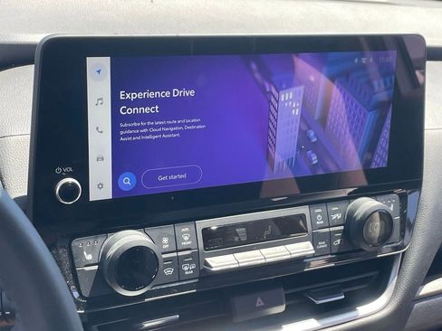 Used 2025 Toyota Grand Highlander FWD image 8