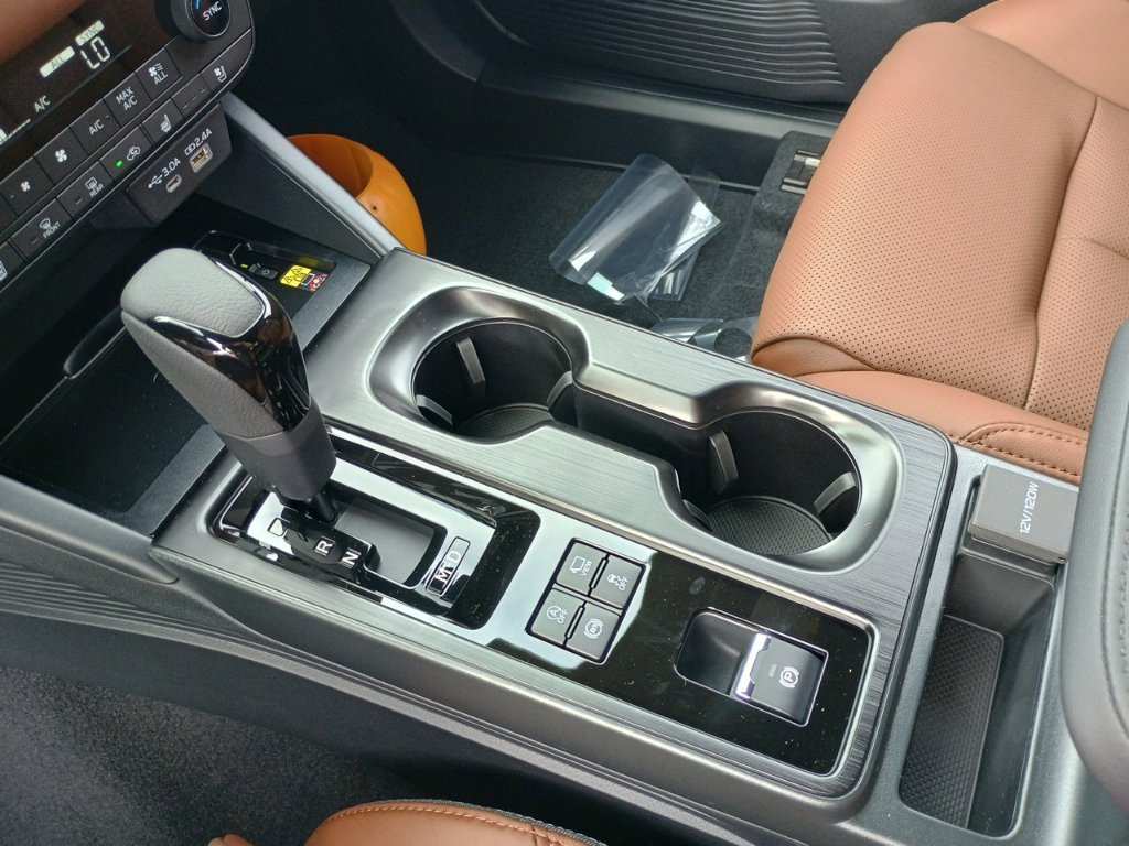 New 2026 Subaru Outback Touring XT AWD/4WD image 26