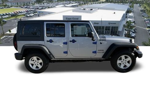 Used 2018 Jeep Wrangler Unlimited Sport S image 3