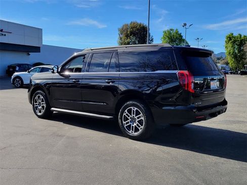 Used 2025 Ford Expedition Max Active image 3