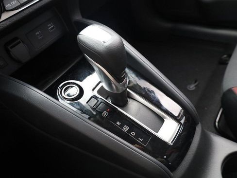 New 2025 Nissan Versa SR w/ Trunk Package image 15