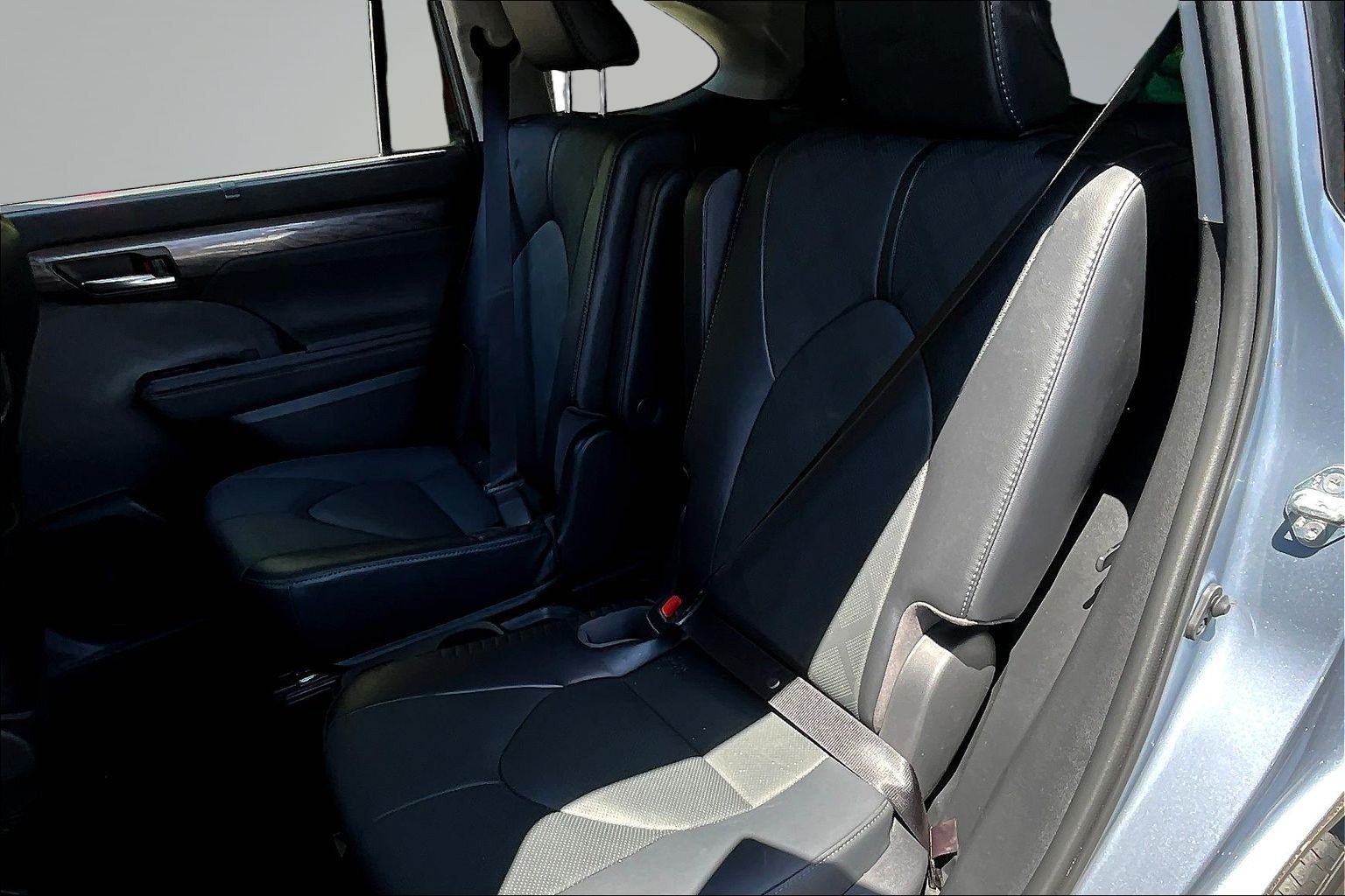 Used 2022 Toyota Highlander Platinum AWD/4WD image 21