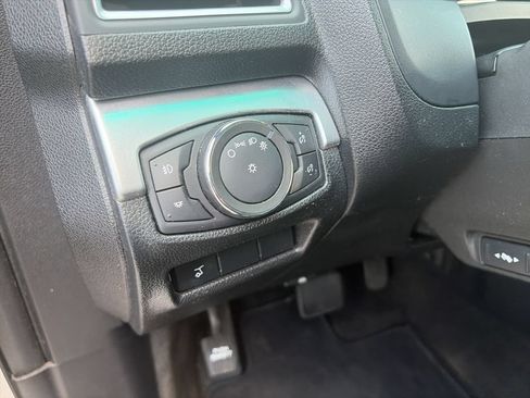 Used 2016 Ford Explorer Limited AWD/4WD image 18