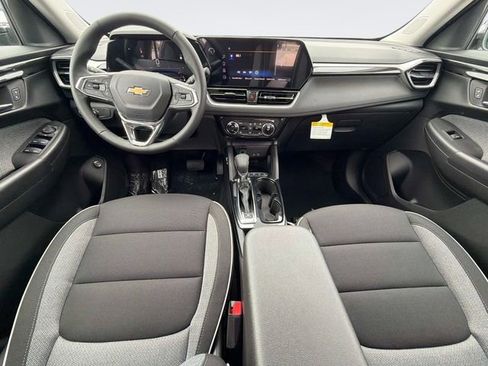 New 2026 Chevrolet TrailBlazer LT w/ Convenience Package FWD image 19
