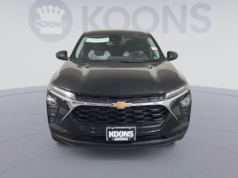 New 2026 Chevrolet Trax LS image 11