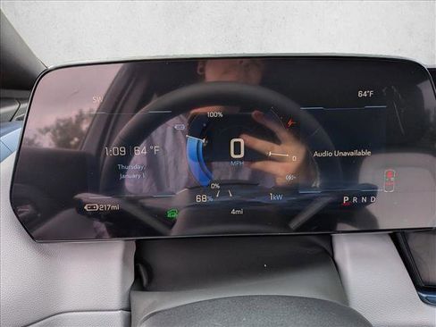 New 2026 Chevrolet Equinox EV LT image 11