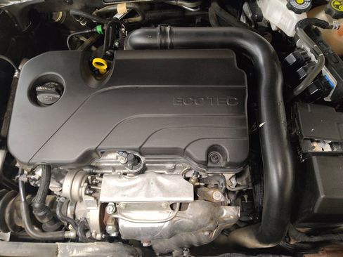 Used 2024 Chevrolet Malibu LT FWD image 30