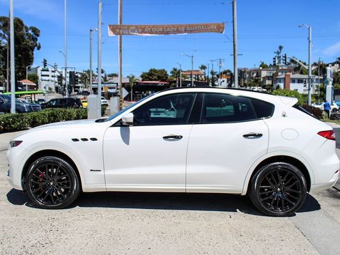 Used 2019 Maserati Levante S GranLusso AWD/4WD image 2
