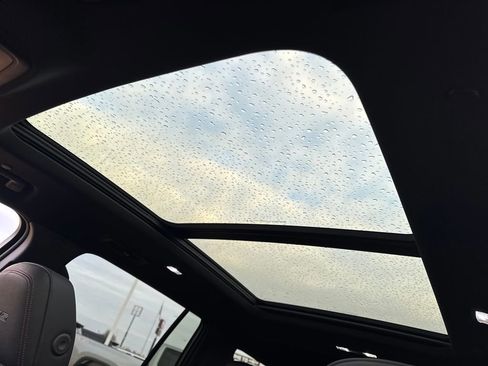 New 2026 Chevrolet Traverse RS w/ LPO, Floor Liner Package image 20