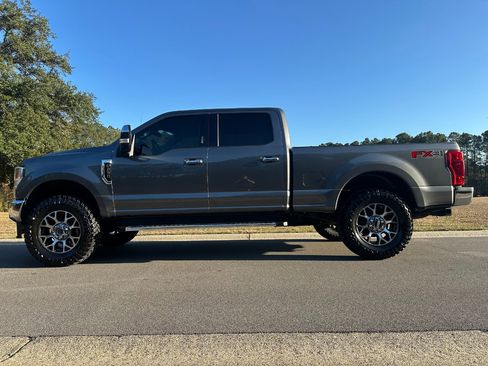 Used 2022 Ford F250 XLT w/ XLT Premium Package image 8