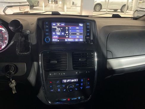 Used 2020 Dodge Grand Caravan GT image 11