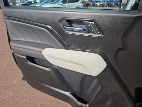 Used 2024 GMC Canyon AT4X image 14