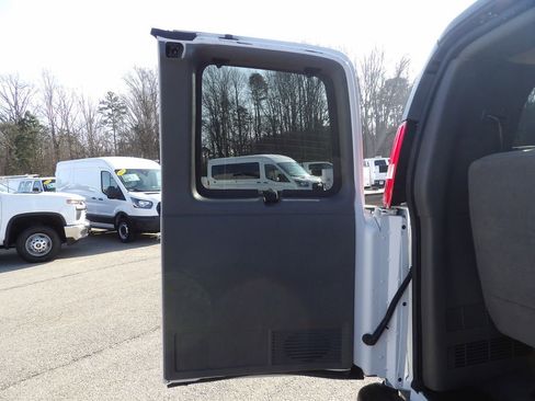 Used 2024 Chevrolet Express 3500 LS image 50