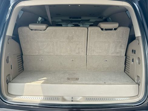 Used 2018 Chevrolet Tahoe LT AWD/4WD image 16