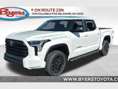 New 2026 Toyota Tundra SR5 w/ SR5 Premium Package
