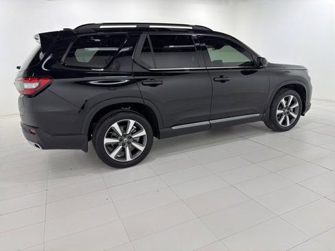 Used 2025 Honda Pilot Elite image 6