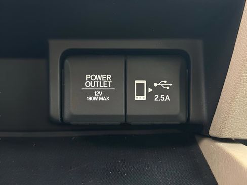 Used 2019 Honda Pilot Touring image 29