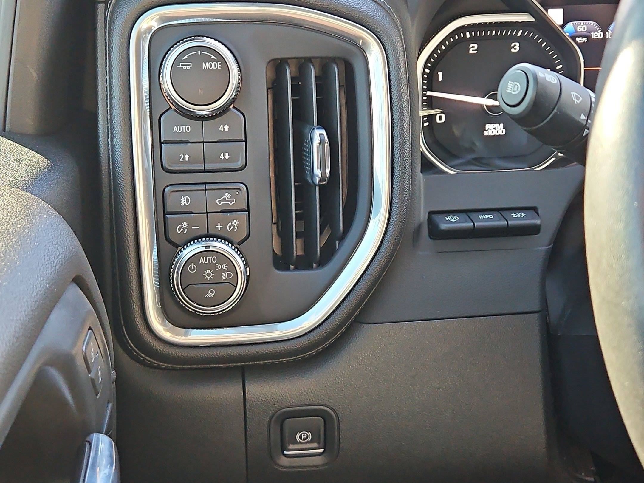 Used 2022 GMC Sierra 2500 Denali w/ Denali Ultimate Package AWD/4WD image 24