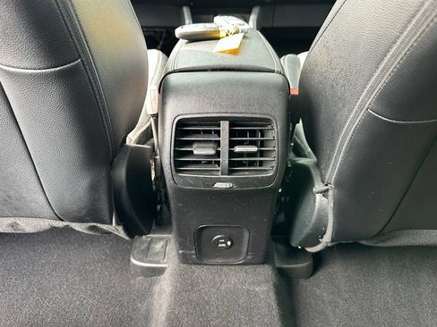 Used 2022 Ford Escape Titanium w/ Titanium Elite Package AWD/4WD image 24