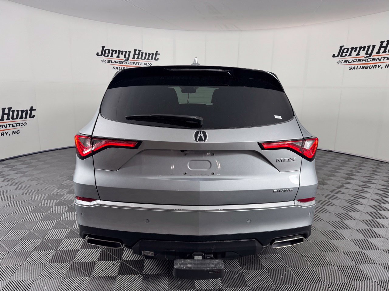 Used 2023 Acura MDX w/ Technology Package AWD/4WD image 8