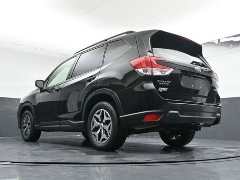 Used 2020 Subaru Forester Premium image 30