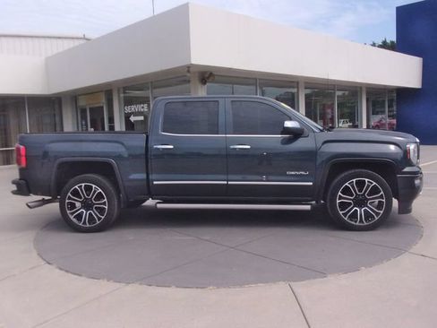 Used 2017 GMC Sierra 1500 Denali w/ Denali Ultimate Package AWD/4WD image 15