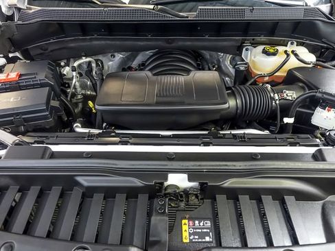 Certified 2022 Chevrolet Silverado 1500 High Country w/ High Country Premium Package AWD/4WD image 34