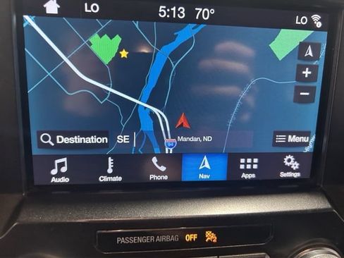 Used 2019 Ford F150 Platinum w/ Equipment Group 701A Luxury AWD/4WD image 3