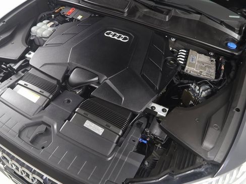 Used 2021 Audi Q8 Prestige w/ Prestige Package image 20