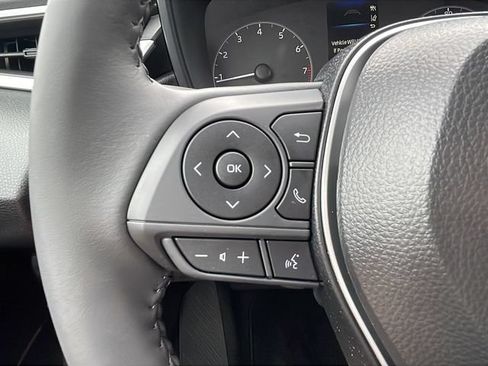 Used 2025 Toyota Corolla SE FWD image 22