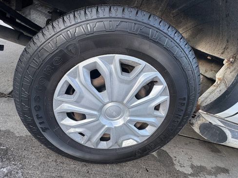 Used 2017 Ford Transit 250 130 Low Roof w/ Exterior Upgrade Package image 22