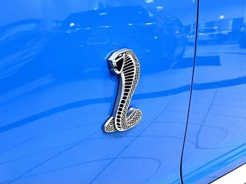 Used 2012 Ford Mustang Shelby GT500 w/ SVT Performance Pkg image 27