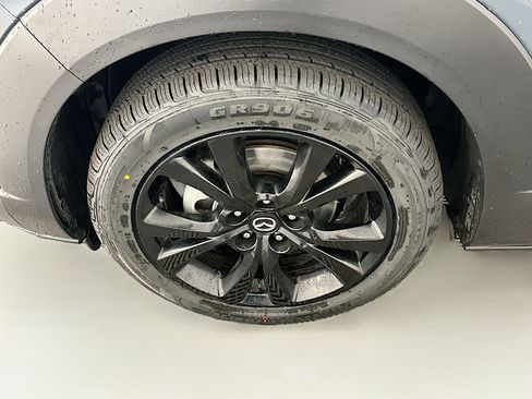 Used 2024 MAZDA CX-30 AWD 2.5 S w/ Preferred Package image 11