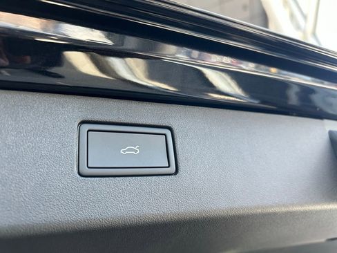New 2026 Volkswagen Tiguan SE R-Line FWD image 43