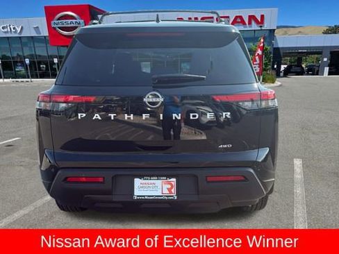 New 2025 Nissan Pathfinder SV image 4