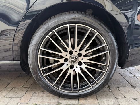 Used 2024 Mercedes-Benz C 300 C 300 Sedan 4D image 59