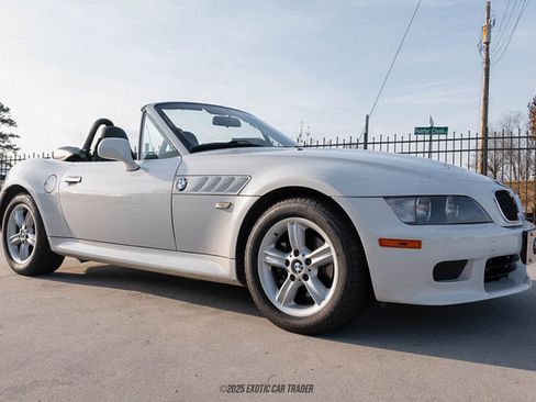 Used 2000 BMW Z3 2.5i image 12