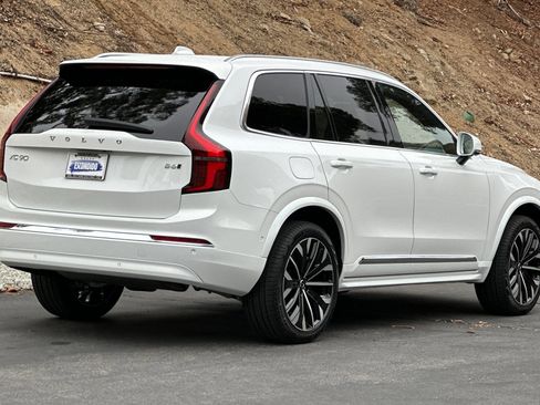 New 2026 Volvo XC90 B6 Plus image 5