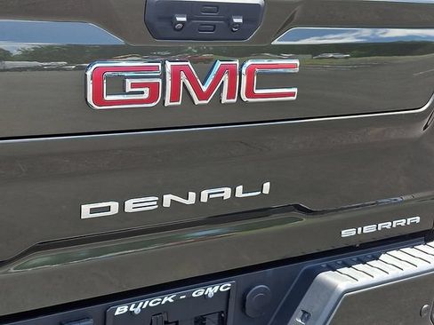 Used 2023 GMC Sierra 2500 Denali w/ Denali Ultimate Package AWD/4WD image 30
