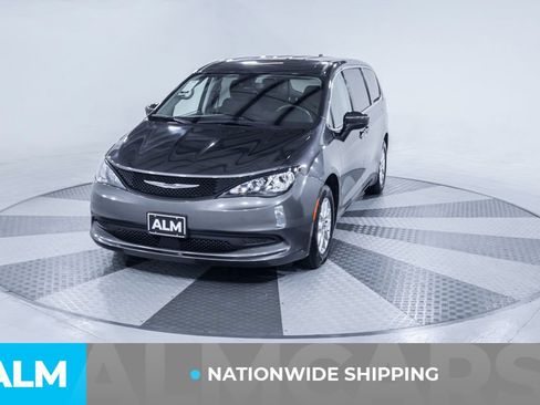 Used 2023 Chrysler Voyager LX FWD image 2