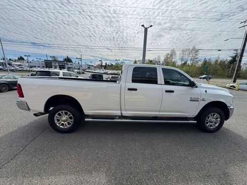 Used 2018 RAM 3500 Tradesman w/ Chrome Appearance Group AWD/4WD image 7
