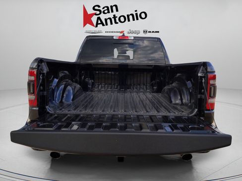 Used 2022 RAM 1500 Big Horn AWD/4WD image 30