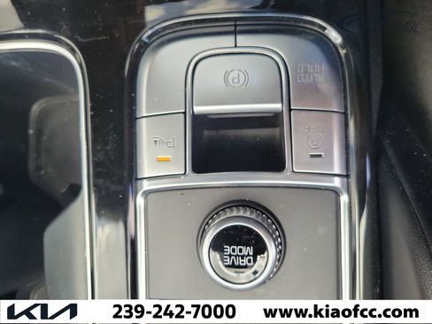 Certified 2024 Kia Telluride S w/ S Sunroof Package FWD image 32