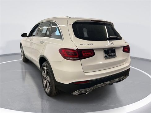Certified 2022 Mercedes-Benz GLC 300 4MATIC image 5