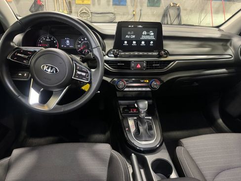 Used 2019 Kia Forte S w/ S Premium Package image 2