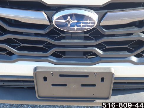 Used 2024 Subaru Crosstrek 2.0i Premium image 33