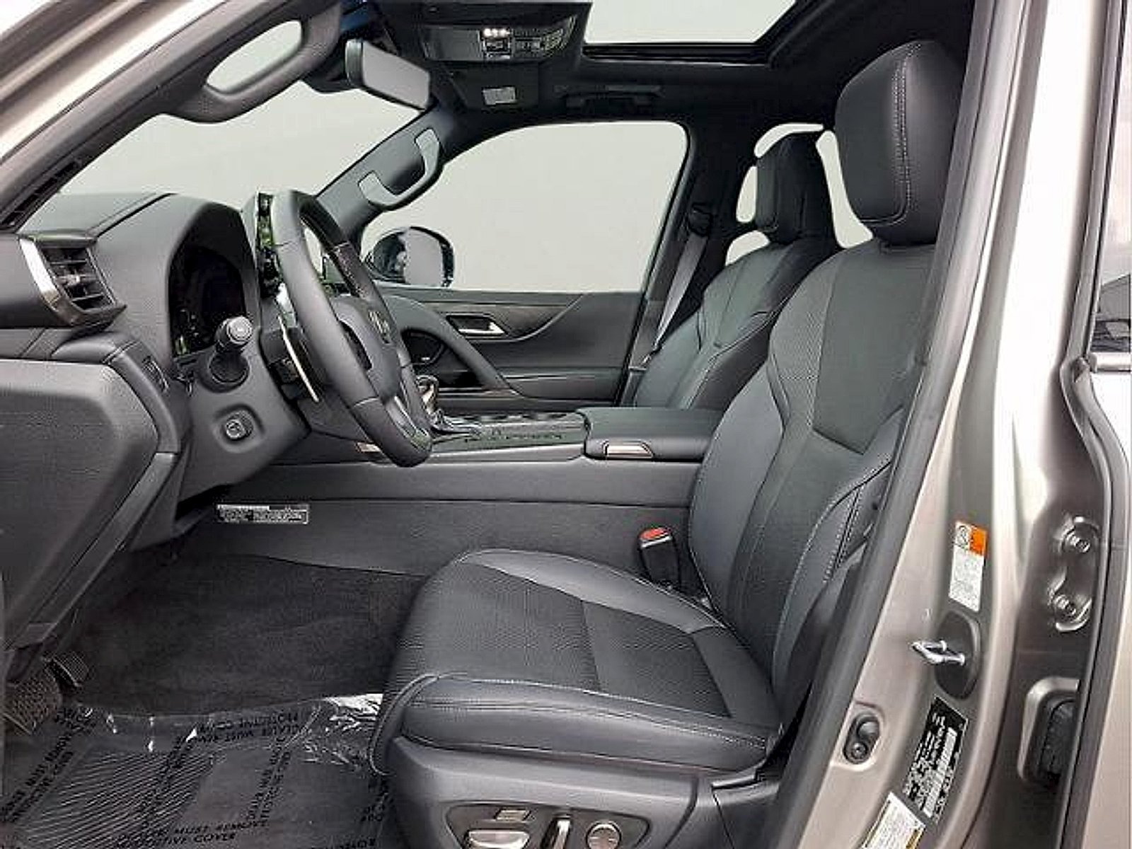 Used 2024 Lexus LX 600 4WD w/ Appearance Package image 11