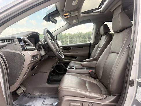 Used 2023 Honda Odyssey Touring image 14