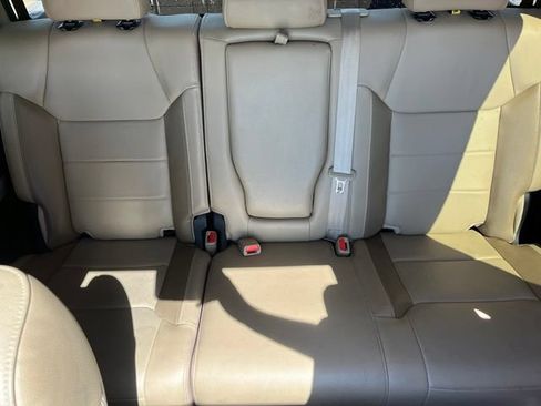 Used 2018 Toyota Tundra Limited w/ Limited Premium Package AWD/4WD image 29